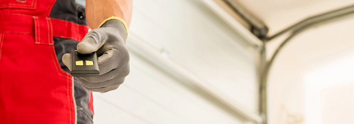 Custom Garage Doors Opener Repair and Installation in Tamarac, Florida